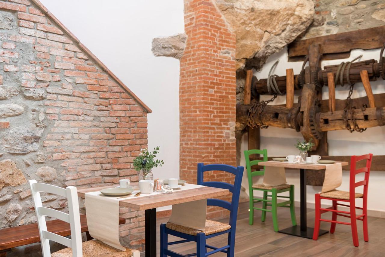 Porto Di Clanezzo Bed & Breakfast Exterior photo