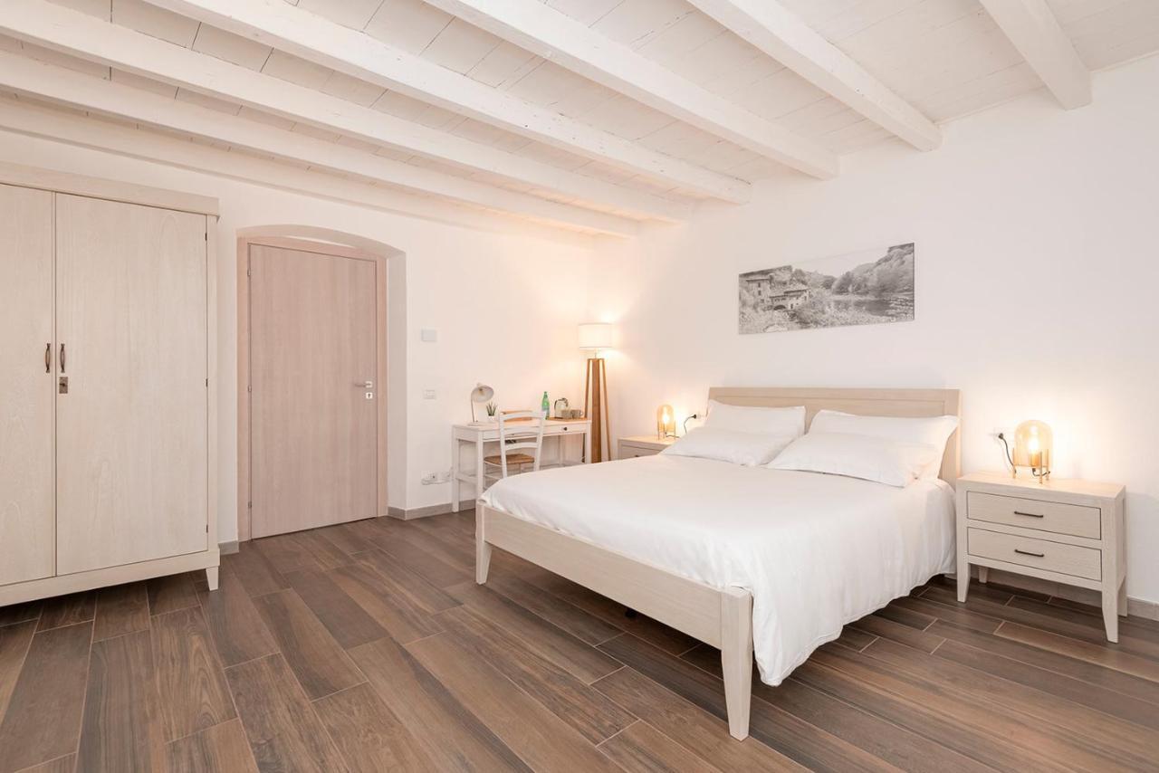 Porto Di Clanezzo Bed & Breakfast Exterior photo